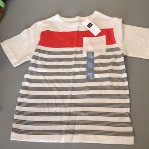 NWT GAP Tee 5T Boys